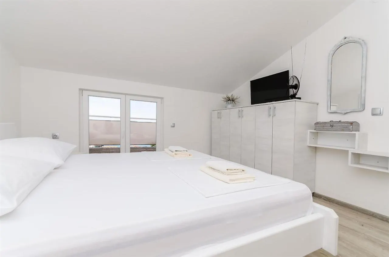 Apartment Ljubica Trogir