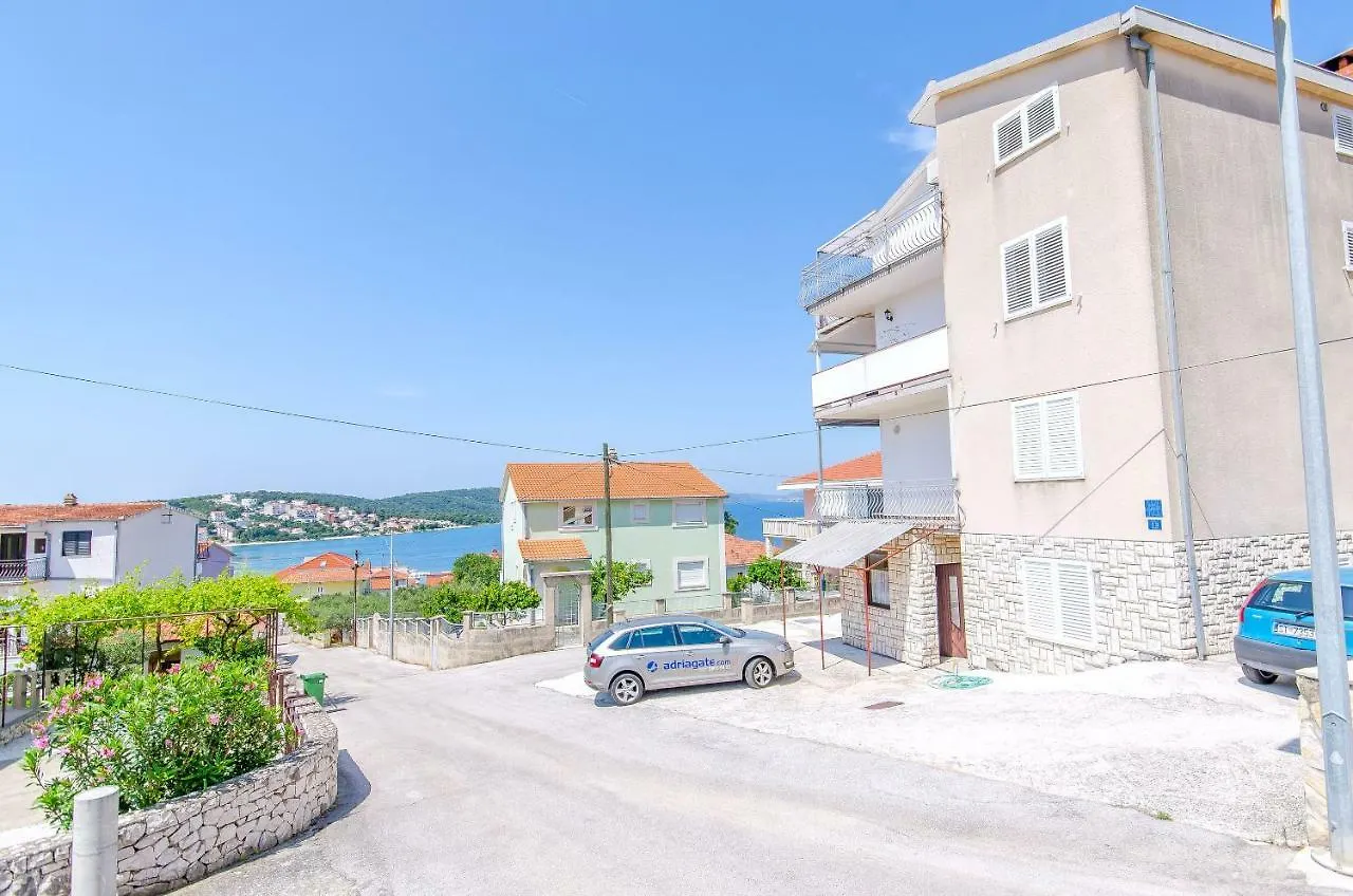 Apartment Ljubica Trogir  Okrug Gornji